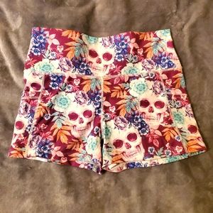 CVG Retired Tropi Skull Shorts 2.5in Size Medium